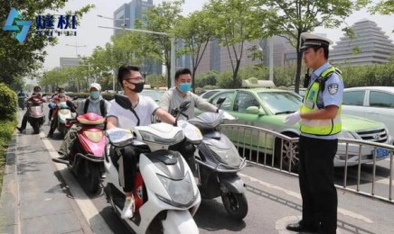 騎電動車不戴頭盔識別